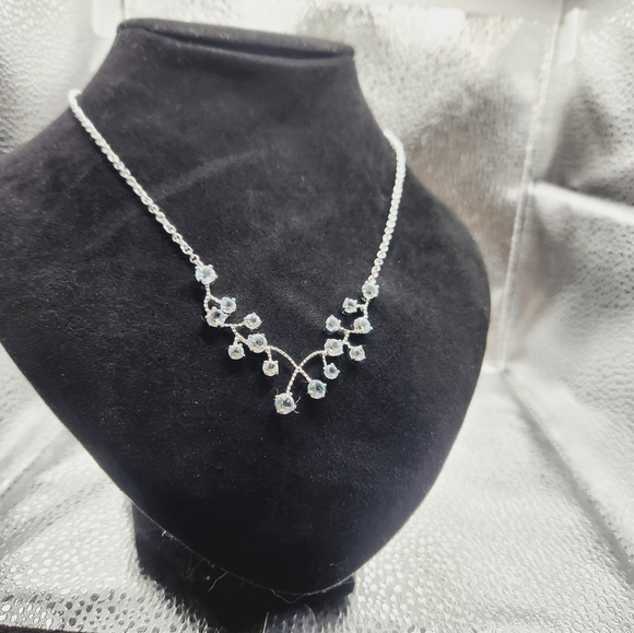 Ladies Necklace - Picture 6 of 6